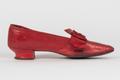 Thumbnail image of item number 3 in: 'Red leather pumps'.