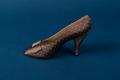 Thumbnail image of item number 4 in: 'Satin heels'.