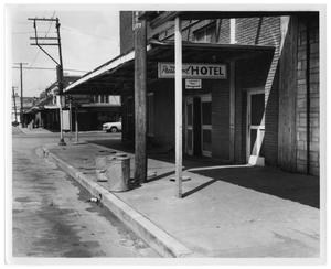 Primary view of object titled '[Prestonwood Hotel on Pearl Street]'.