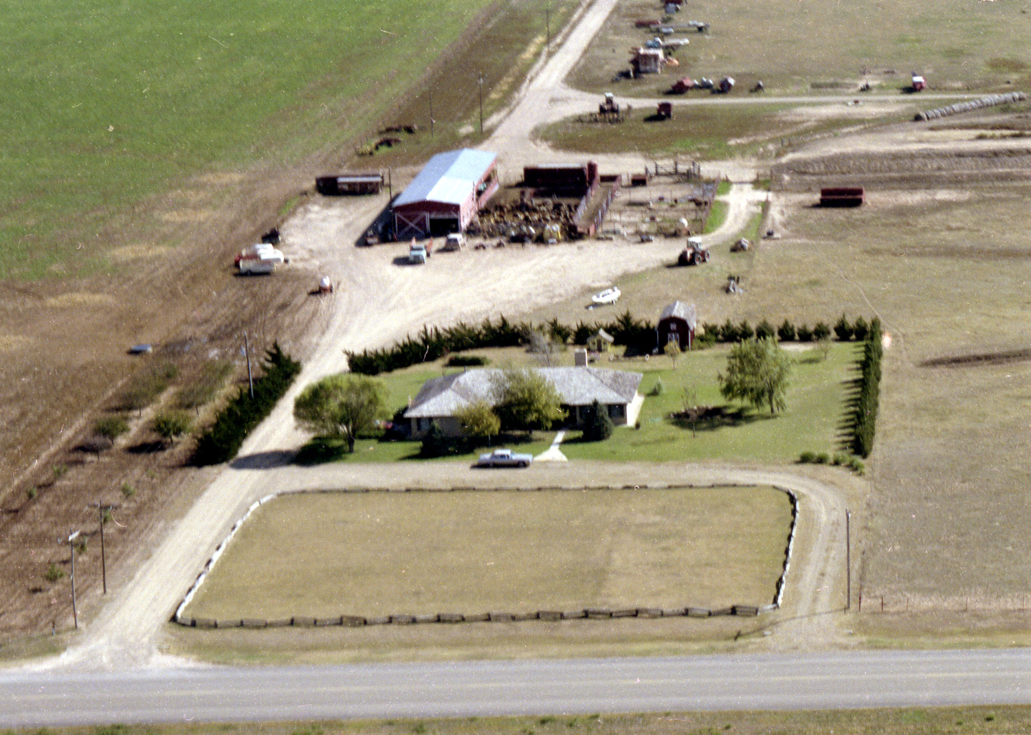 [Aerial Photo of James Voyles' Farm]
                                                
                                                    [Sequence #]: 1 of 1
                                                