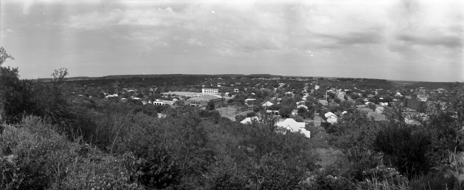 [Panoramic Photograph of Mineral Wells]
                                                
                                                    [Sequence #]: 1 of 1
                                                