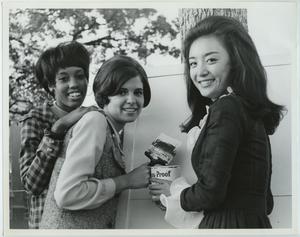 Primary view of object titled '[1968 North Texas Homecoming Queen and court]'.