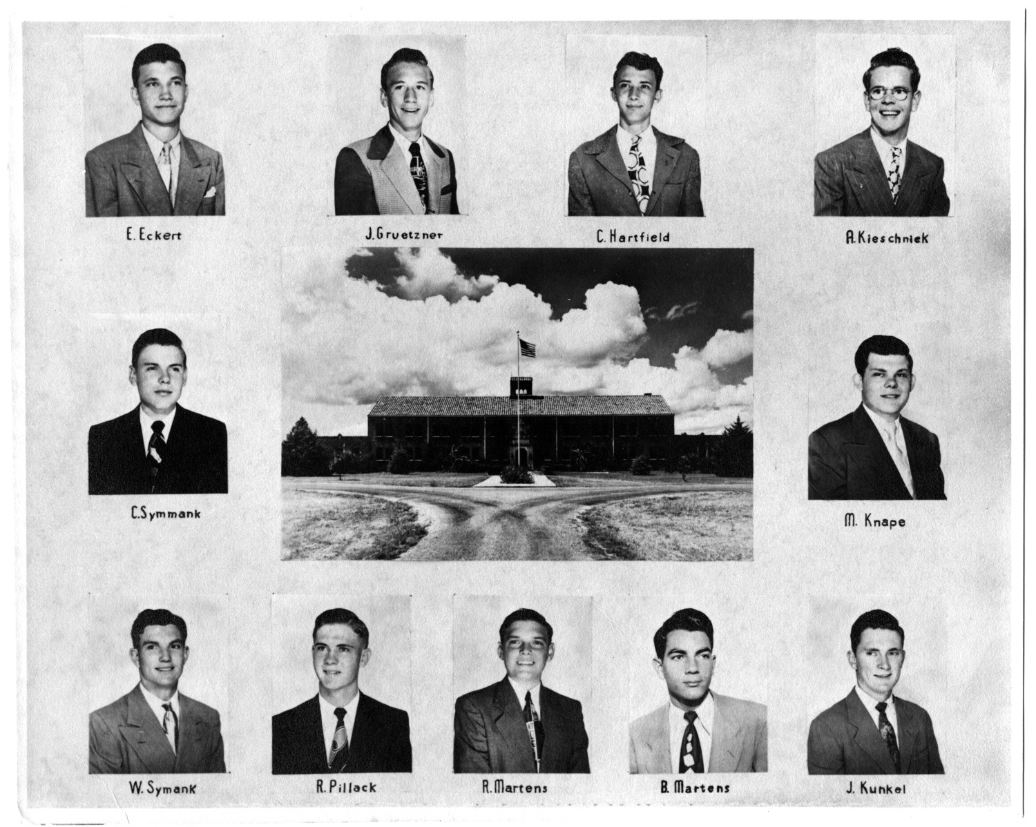 [Photograph of the Concordia College Class of 1949]
                                                
                                                    [Sequence #]: 1 of 1
                                                