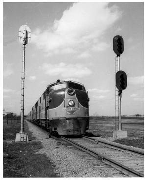 Primary view of object titled '["Land O'Corn" streamliner]'.