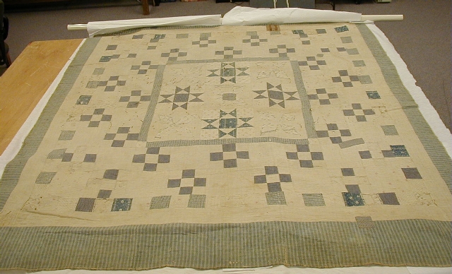 McCreary Quilt dated 1824.
                                                
                                                    [Sequence #]: 1 of 1
                                                