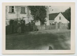 Primary view of object titled '[German Women in Dillingen]'.