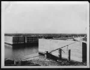 Primary view of object titled '[Guard lock in Sabine-Neches Canal.]'.