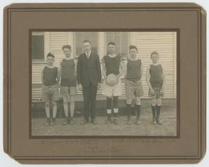 Primary view of object titled '[Palo Pinto Boys' Basketball Team]'.