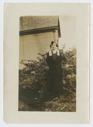 Primary view of object titled '[Photograph of Mrs. Nannye Lea Musgrove]'.
