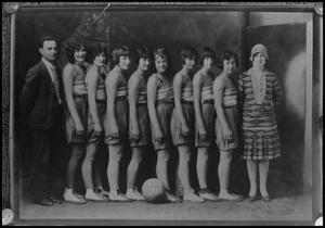 Primary view of object titled '[Photograph of Pottsville High School Girls Basketball Team]'.