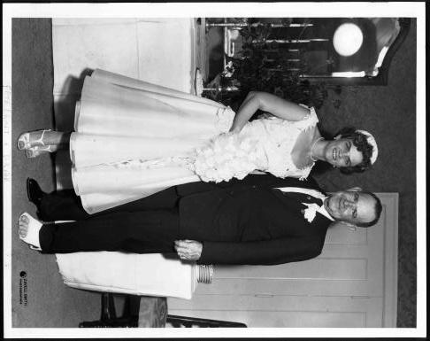 [Photograph of a bride and groom, Mr. And Mrs. Pete Frost. Mrs. Frost]
                                                
                                                    [Sequence #]: 1 of 1
                                                