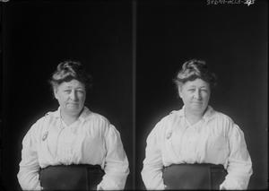 Primary view of object titled '[Heavyset Woman]'.