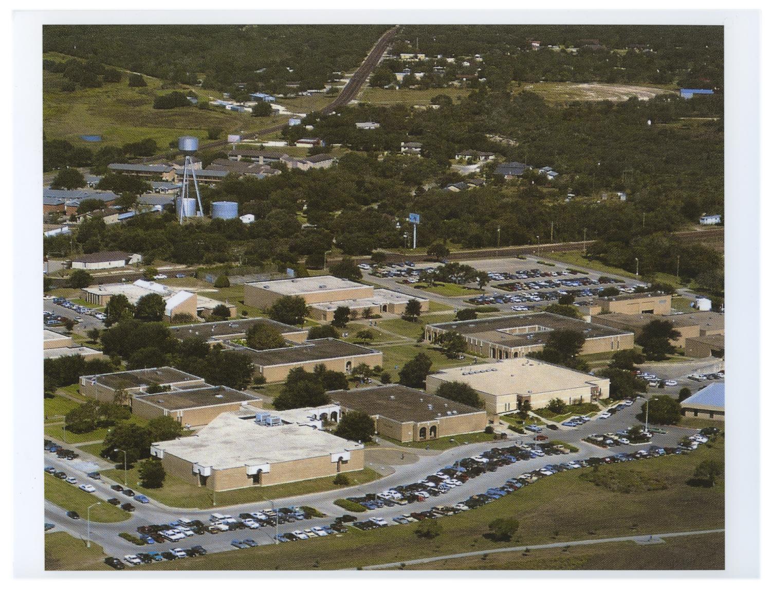Aerial View of Bee County College
                                                
                                                    [Sequence #]: 1 of 2
                                                
