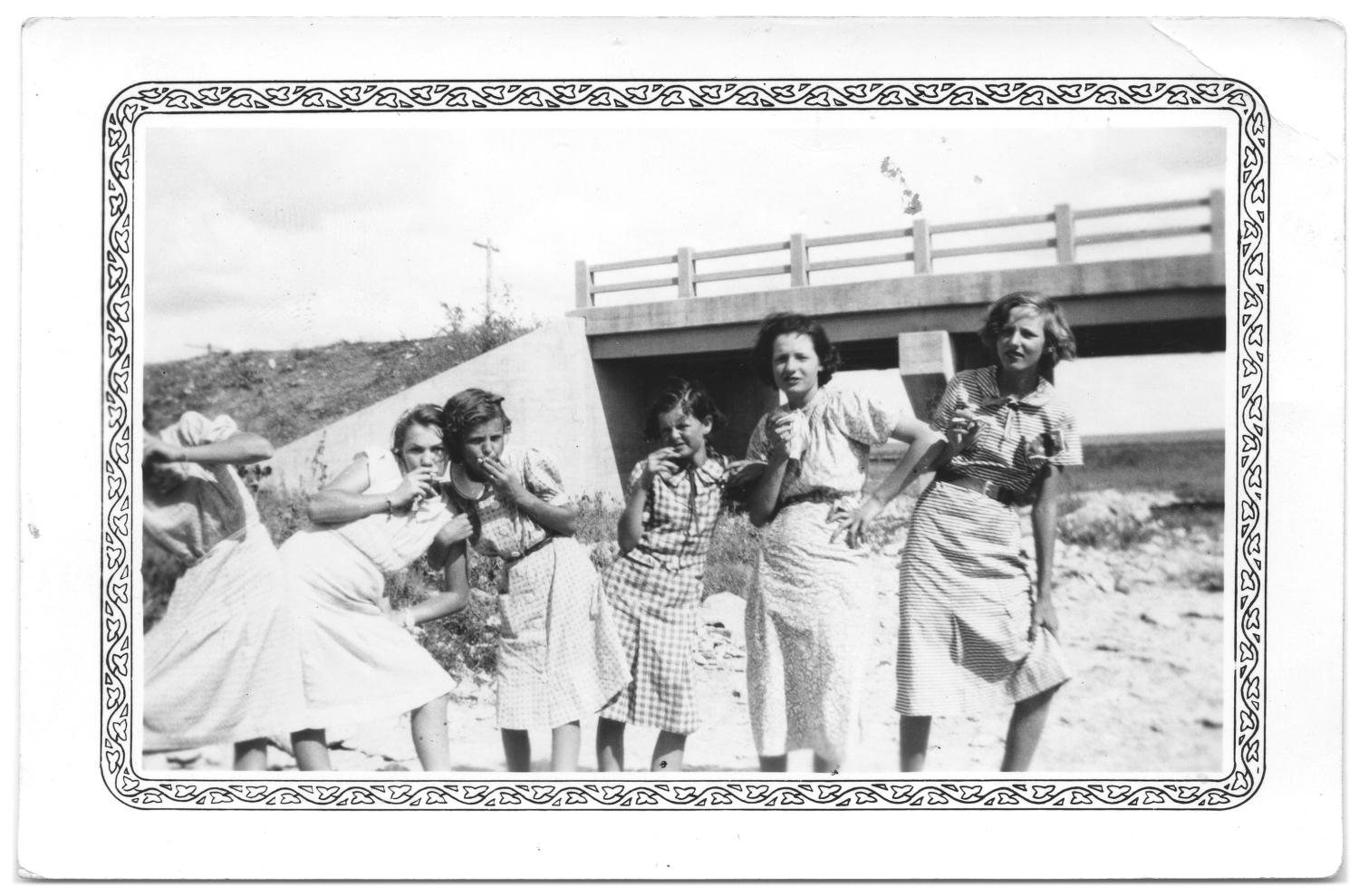 [Unidentified group of young women]
                                                
                                                    [Sequence #]: 1 of 2
                                                