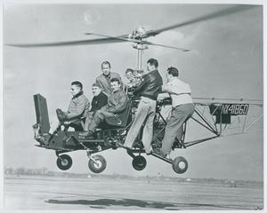 Primary view of [Photograph of helicopter model NX41860]