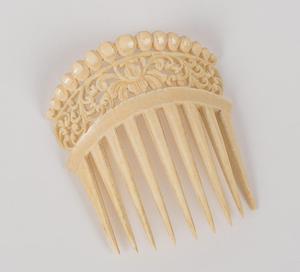 Primary view of object titled 'Hair comb'.