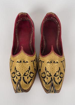 Primary view of object titled 'Embroidered shoes'.