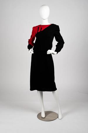 Primary view of object titled 'Dress'.