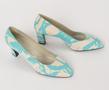 Thumbnail image of item number 2 in: 'Silk pumps'.