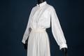 Thumbnail image of item number 3 in: 'Linen shirtwaist'.