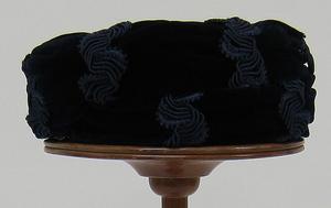 Primary view of object titled 'Pillbox Hat'.