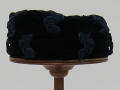 Thumbnail image of item number 2 in: 'Pillbox Hat'.