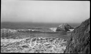 Primary view of object titled '[Photograph of the ocean waves, 2]'.