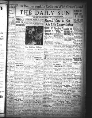 The Daily Sun (Goose Creek, Tex.), Vol. 15, No. 128, Ed. 1 Monday, October 30, 1933