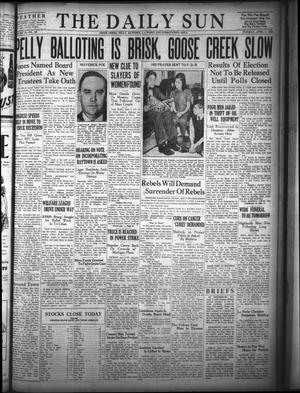 The Daily Sun (Goose Creek, Tex.), Vol. 19, No. 245, Ed. 1 Tuesday, April 5, 1938