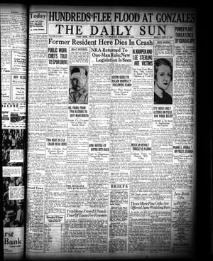 The Daily Sun (Goose Creek, Tex.), Vol. 17, No. 7, Ed. 1 Monday, June 17, 1935