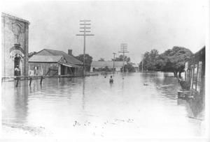 [Flood scene on Third Street in Richmond, Texas]