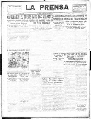 Primary view of object titled 'La Prensa (San Antonio, Tex.), Vol. 4, No. 573, Ed. 1 Thursday, June 8, 1916'.