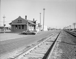 Primary view of object titled '[Santa Fe Railroad Depot]'.