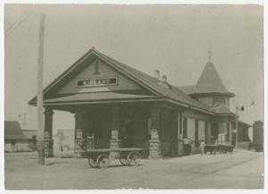 [Texas and Pacific Railway Depot]