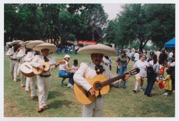 cinco de mayo mariachi