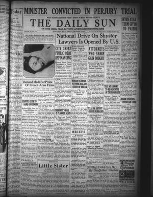 Primary view of object titled 'The Daily Sun (Goose Creek, Tex.), Vol. 16, No. 166, Ed. 1 Tuesday, December 18, 1934'.
