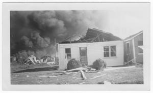 [Damaged houses after the 1947 Texas City Disaster]