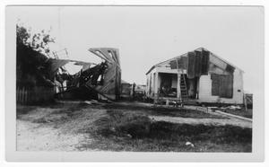 [Damaged houses after the 1947 Texas City Disaster]