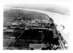 [Aerial view of the Pan American Refinery in Destrehan, LA in 1947]