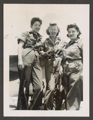 [Women Airforce Service Pilots In Front of a Plane]