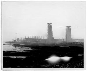 [Refinery structures after the 1947 Texas City Disaster]