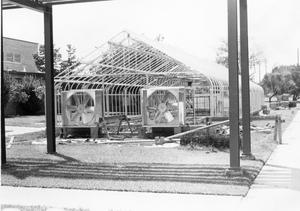 [Greenhouse Construction]