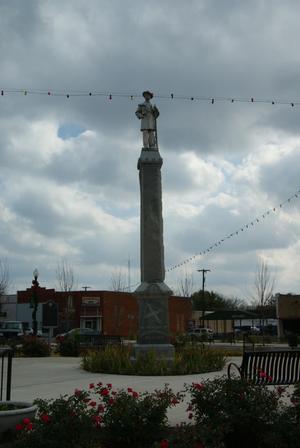 [Monument to Confederate Soldiers]