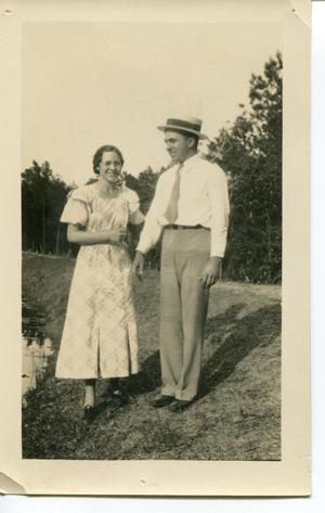 [Photo of Annie Mantooth and Willie Royle]