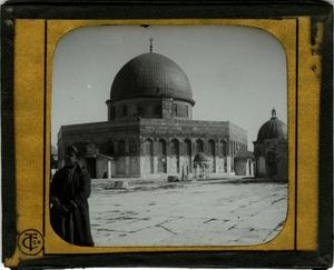 Primary view of object titled 'Glass Slide of Mosque of Omar (Jerusalem)'.