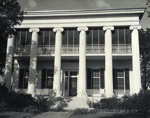 Scene of Governor's Mansion, Austin
