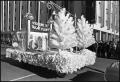 Photograph: [Visions of Sugar Plums Float in M.U. Parade]