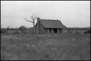 Primary view of object titled '[Abandoned House in Graham]'.