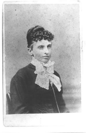Primary view of object titled '[Photograph of Suzanne "Lizzy" Ryon Davis]'.