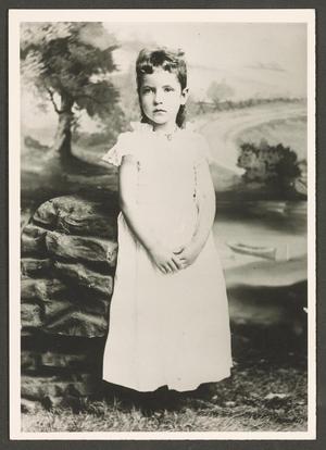 [Photograph of Viala Munson at Age 4]